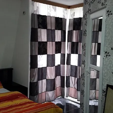 Picasso Motel